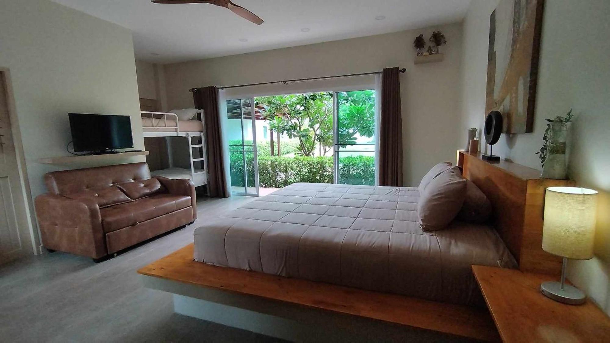 La Villa De Madame Su Chiang Mai Bagian luar foto