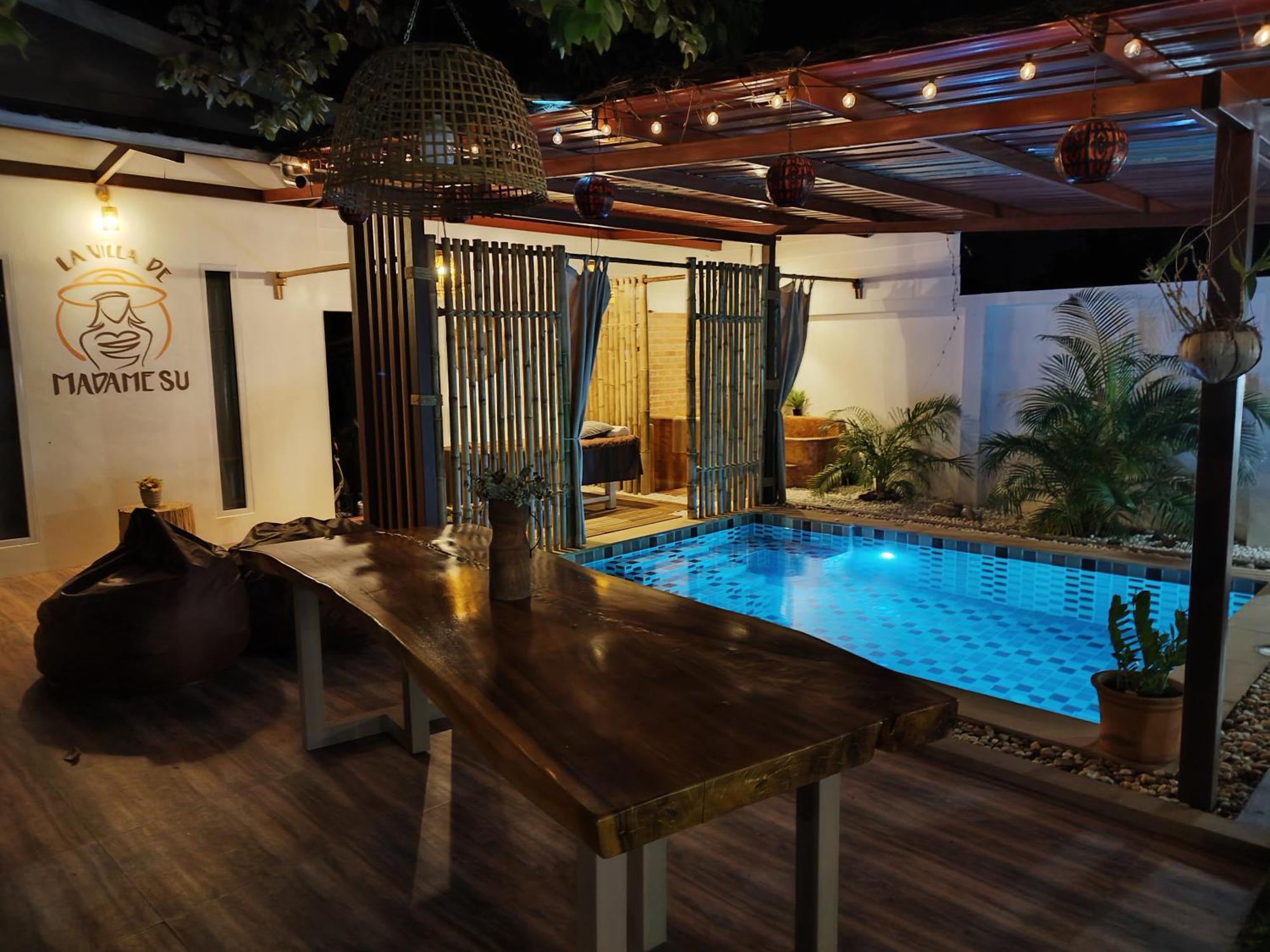La Villa De Madame Su Chiang Mai Bagian luar foto