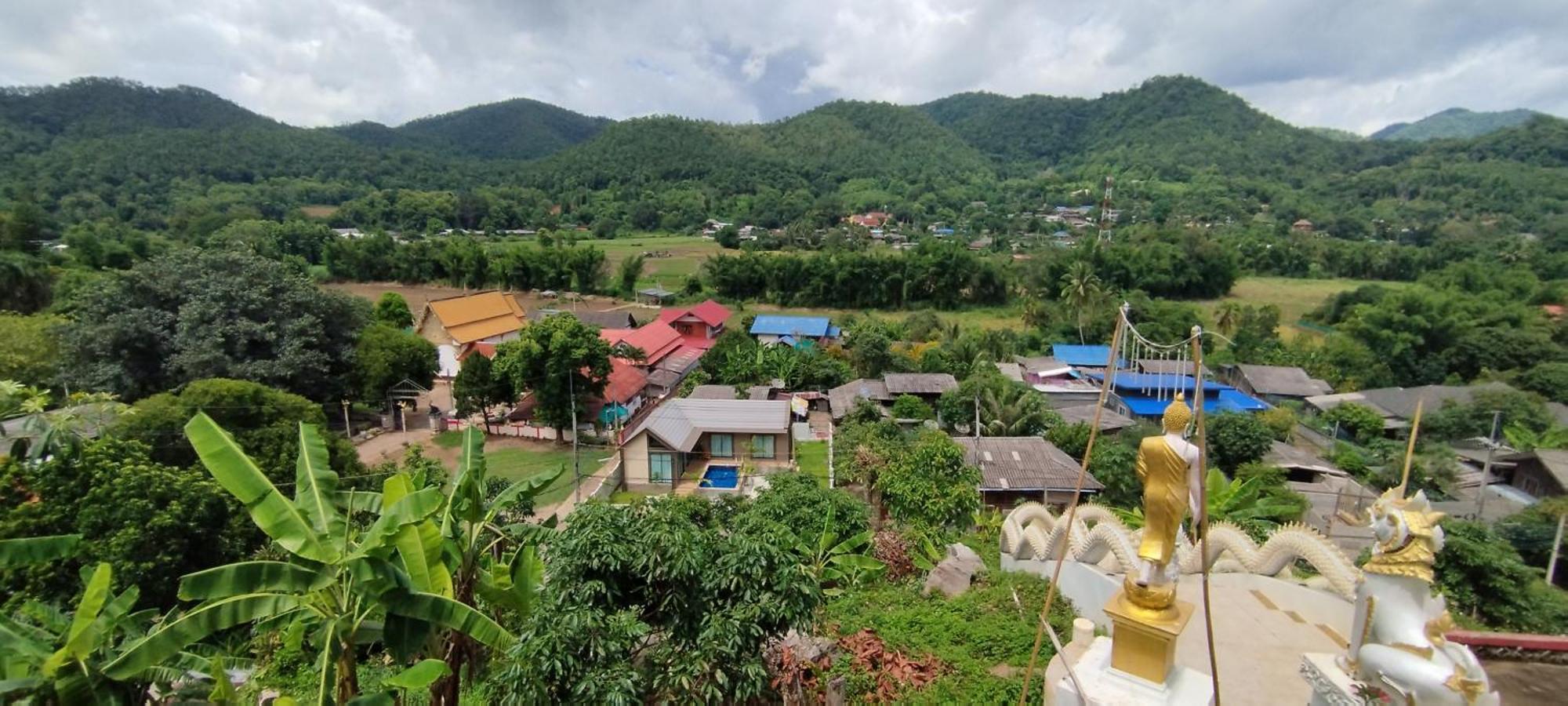 La Villa De Madame Su Chiang Mai Bagian luar foto