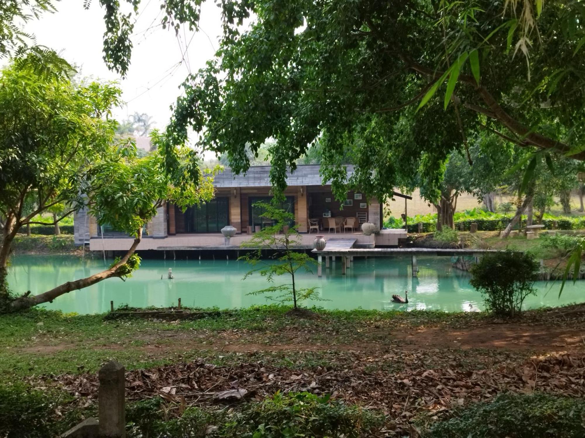 La Villa De Madame Su Chiang Mai Bagian luar foto